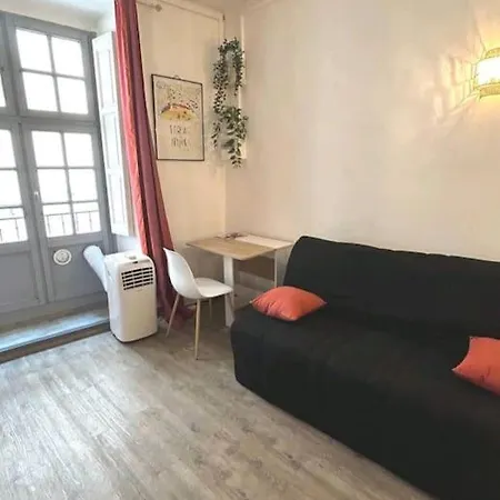 Daire Studio En Plein Centre-ville De Nîmes